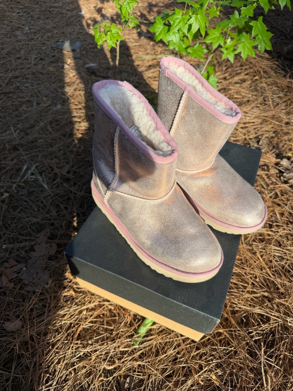 UGG Kids Metallic Rose Gold Pink Shearling-Lined Boots